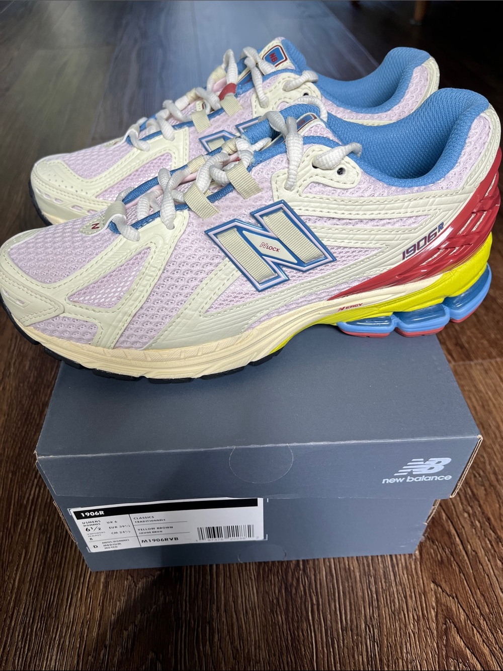 New Balance 1806R Women’s 8 NWT Dawn Glow Tamarind